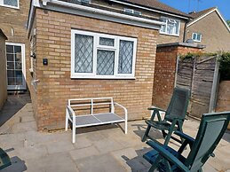 Melo House Grove - Huku Kwetu