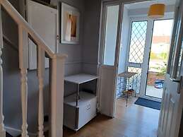 Melo House Grove - Huku Kwetu