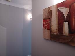 Red Door Malt - Huku kwetu
