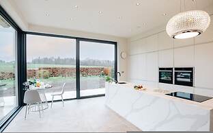 Wisteria House in Buckinghamshire