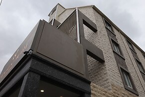 CALM REST HOTEL GIMHAE