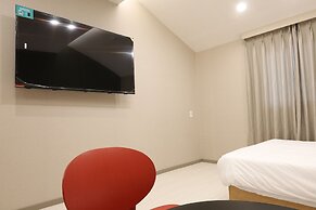 CALM REST HOTEL GIMHAE