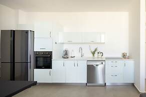 HaCarmel Market Vibrat Apt by Sea N Rent