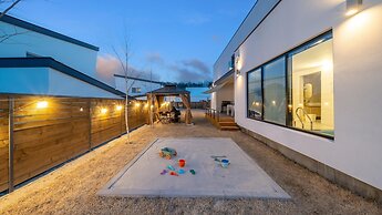 Gangneung Agigorae Poolvilla