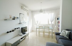 The Beachfront Apartment