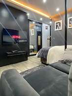 Brain B Hotel and Suites