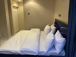 Brain B Hotel and Suites