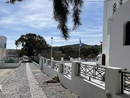 Emporio New Classic Santorini StylishApt