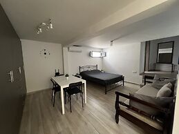 Emporio New Classic Santorini StylishApt