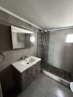 Emporio New Classic Santorini StylishApt