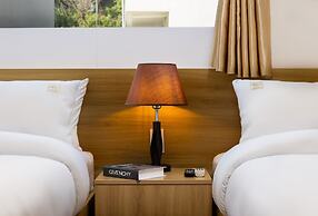 Catba Hong Kong Hotel