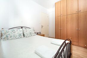 Coral Cottage House by A&D Properties