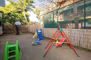 Coral Cottage House by A&D Properties