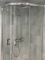 Cozy 2 Bed Property in High Wycombe Tn