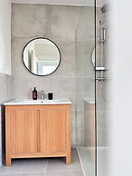 Pontcanna Sapphire-Cardiff City Centre