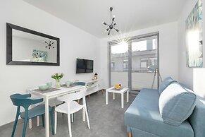 Grunwaldzka Apartment for 4 by Renters