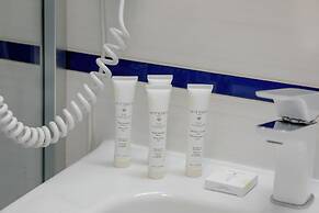 Grunwaldzka Apartment for 4 by Renters