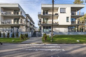 Grunwaldzka Apartment for 4 by Renters