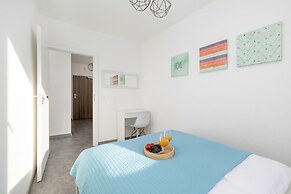 Grunwaldzka Apartment for 4 by Renters