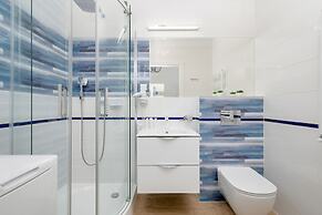 Grunwaldzka Apartment for 4 by Renters