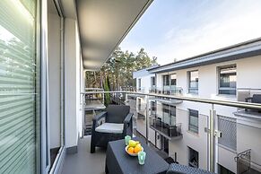 Grunwaldzka Apartment for 4 by Renters