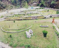 Snow Touch Resort By Sriniwasa Hotels