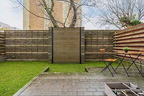 Warsaw Apartment With Terrace by Renters