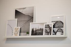 Warsaw Apartment With Terrace by Renters