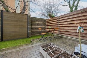 Warsaw Apartment With Terrace by Renters