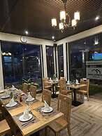 PRIMELAND HOTEL