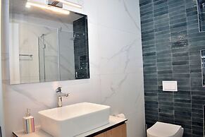 White Moon Apartment 301