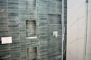 White Moon Apartment 301