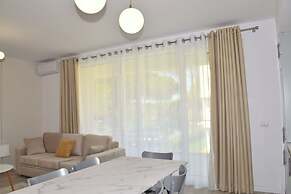 White Moon Apartment 302