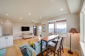 Cozy Chelan Apartment w/ Epic Mountain Views!