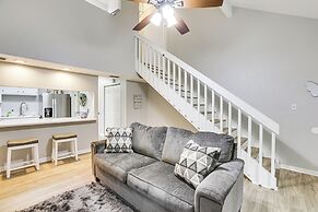 Updated Tallahassee Townhome: 3 Mi to Downtown!