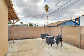 Fire Pit + Covered Patio: Bullhead City Escape!