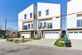 Houston Townhouse w/ Office & Home Gym