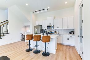 Houston Townhouse w/ Office & Home Gym