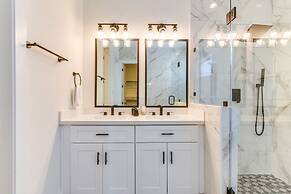 Houston Townhouse w/ Office & Home Gym