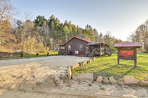 Cabin w/ Expansive Deck ~ 4 Mi to Red River Gorge!