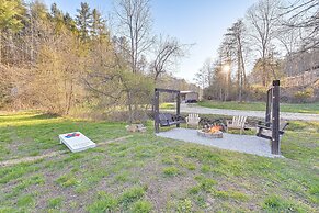 Private Hot Tub: Dog-friendly Red River Gorge Home