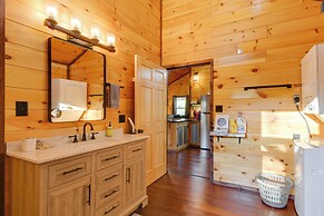 Private Hot Tub: Dog-friendly Red River Gorge Home