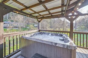 Private Hot Tub: Dog-friendly Red River Gorge Home