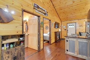 Private Hot Tub: Dog-friendly Red River Gorge Home