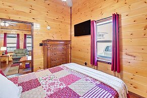 Private Hot Tub: Dog-friendly Red River Gorge Home