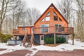 Lakefront Cabin w/ Hot Tub: 6 Mi to Ski Resort!