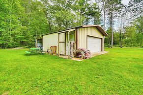 Hayward Home w/ Private Deck, Fire Pit & Kayak!