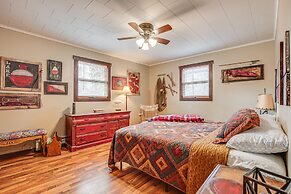 Hayward Home w/ Private Deck, Fire Pit & Kayak!