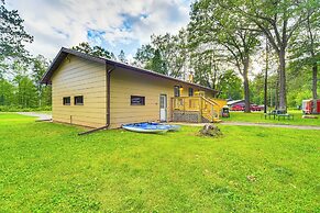 Hayward Home w/ Private Deck, Fire Pit & Kayak!