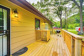 Hayward Home w/ Private Deck, Fire Pit & Kayak!